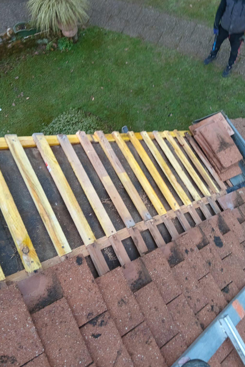 Avant — Rénovation de toiture